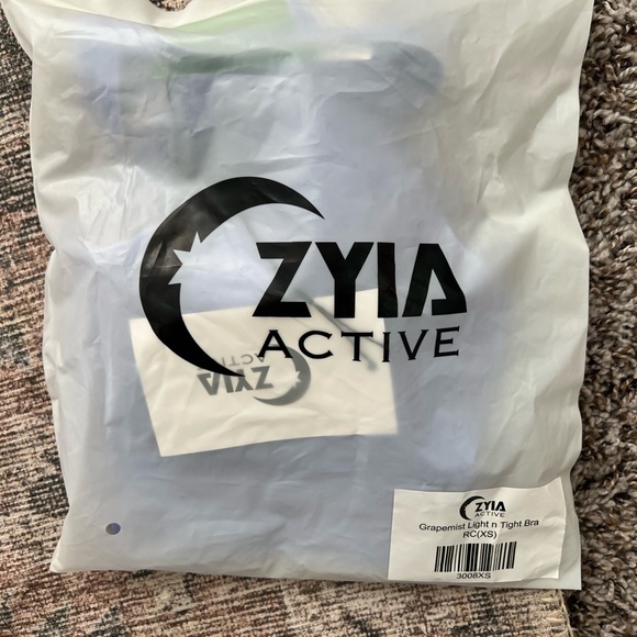 ZYIA Grapemist Light n Tight Bra - Picture 4 of 5